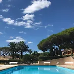 Apartment 3 Pieces Avec Terrasse Dans Privee A - Fr-1-780-33 Sainte-Maxime