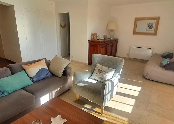 3 Pièces Climatisé Avec Terrasse Et Piscine Privée à - Fr-1-780-33 Apartamento Sainte-Maxime