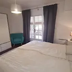 3 Pieces Avec Terrasse Dans Privee A - Fr-1-780-33 Apartament Sainte-Maxime