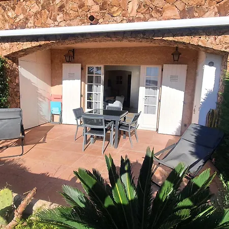 Apartment 3 Pieces Avec Terrasse Dans Privee A