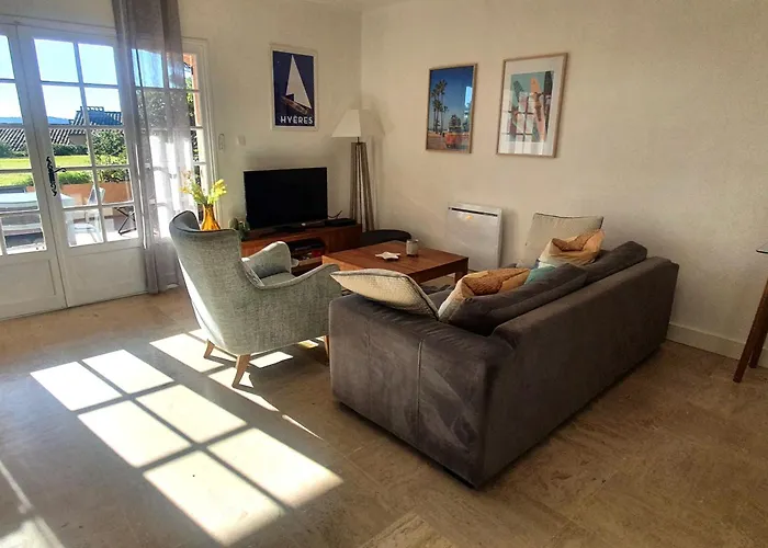 3 Pieces Avec Terrasse Dans Privee A - Fr-1-780-33 Appartement