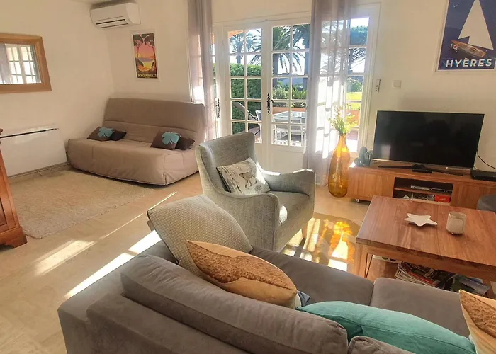 Appartement 3 Pieces Avec Terrasse Dans Privee A - Fr-1-780-33